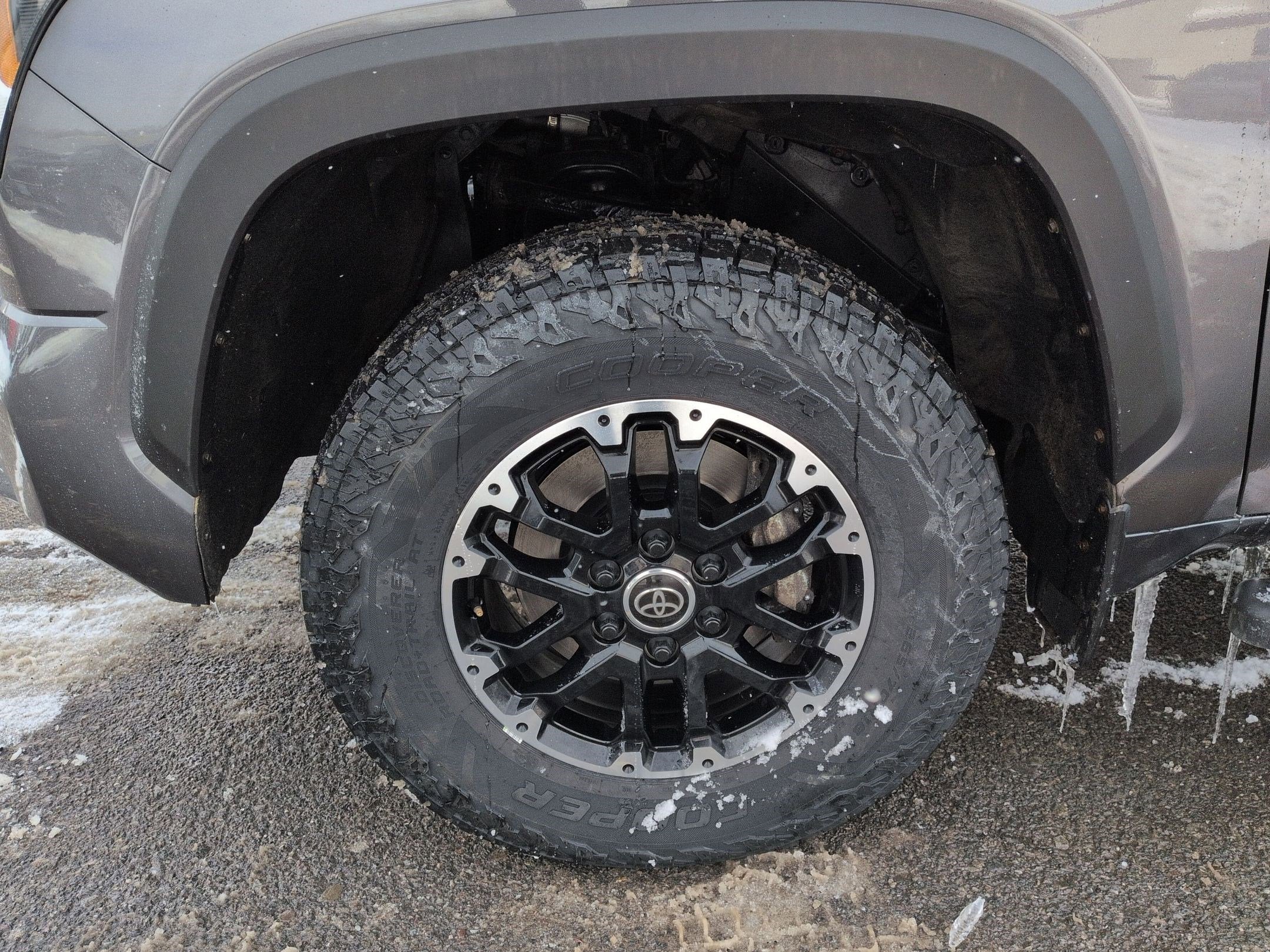 2022 Toyota Tundra SR5 w/ TRD Off Road & Convenience Pkg