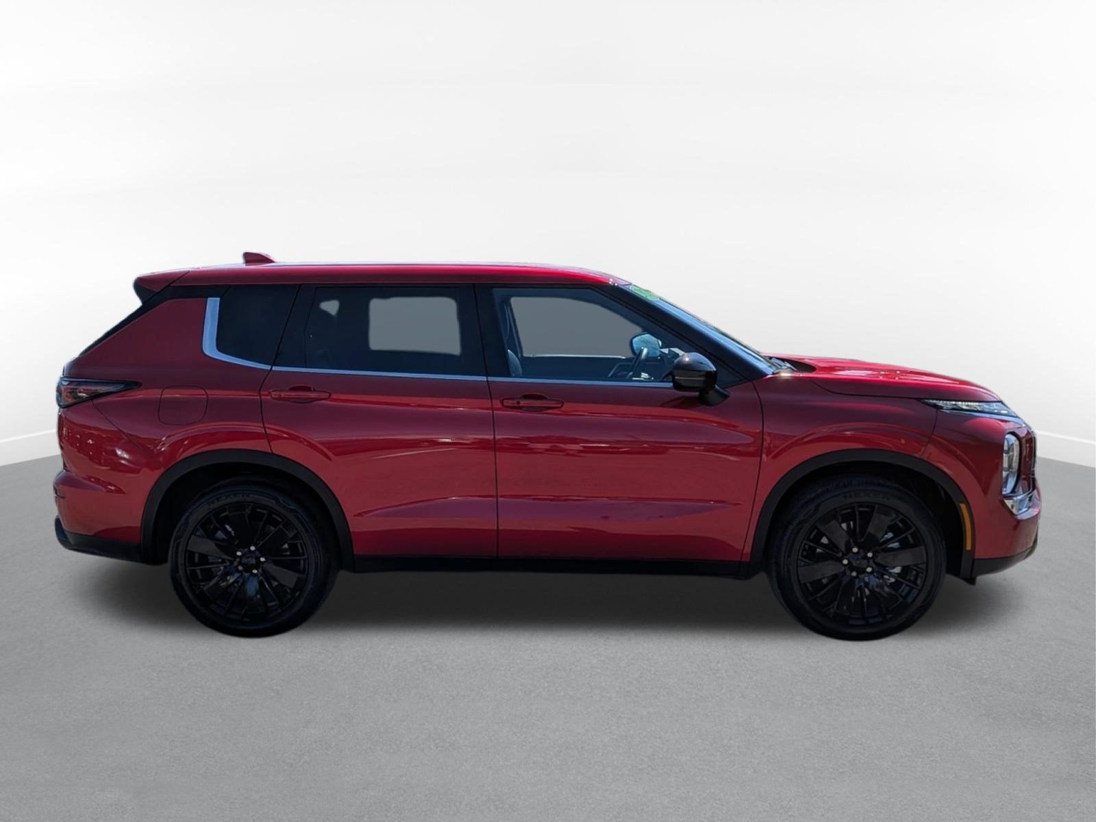2026 Mitsubishi Outlander LE