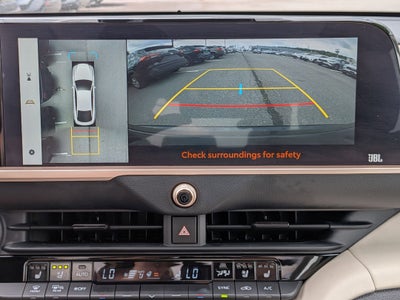 2023 Toyota Crown Limited w/ Advanced Tech