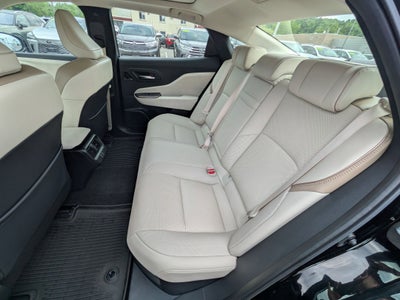2023 Toyota Crown Limited w/ Advanced Tech