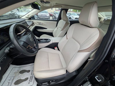 2023 Toyota Crown Limited w/ Advanced Tech