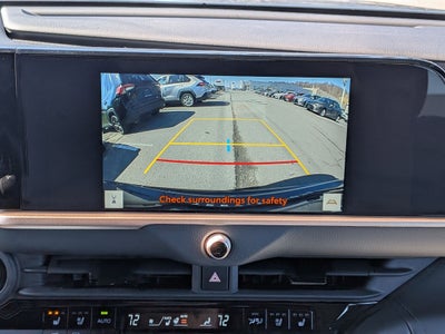 2025 Toyota Crown Signia XLE