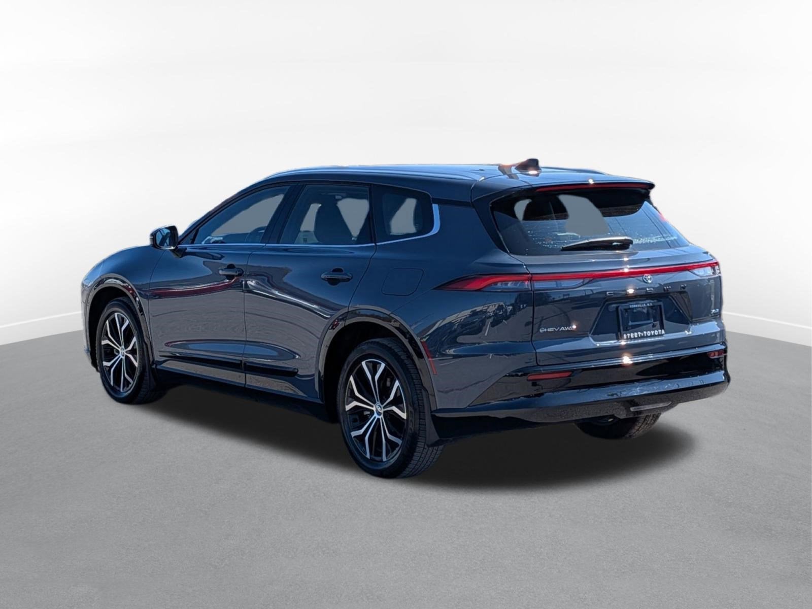 2025 Toyota Crown Signia XLE