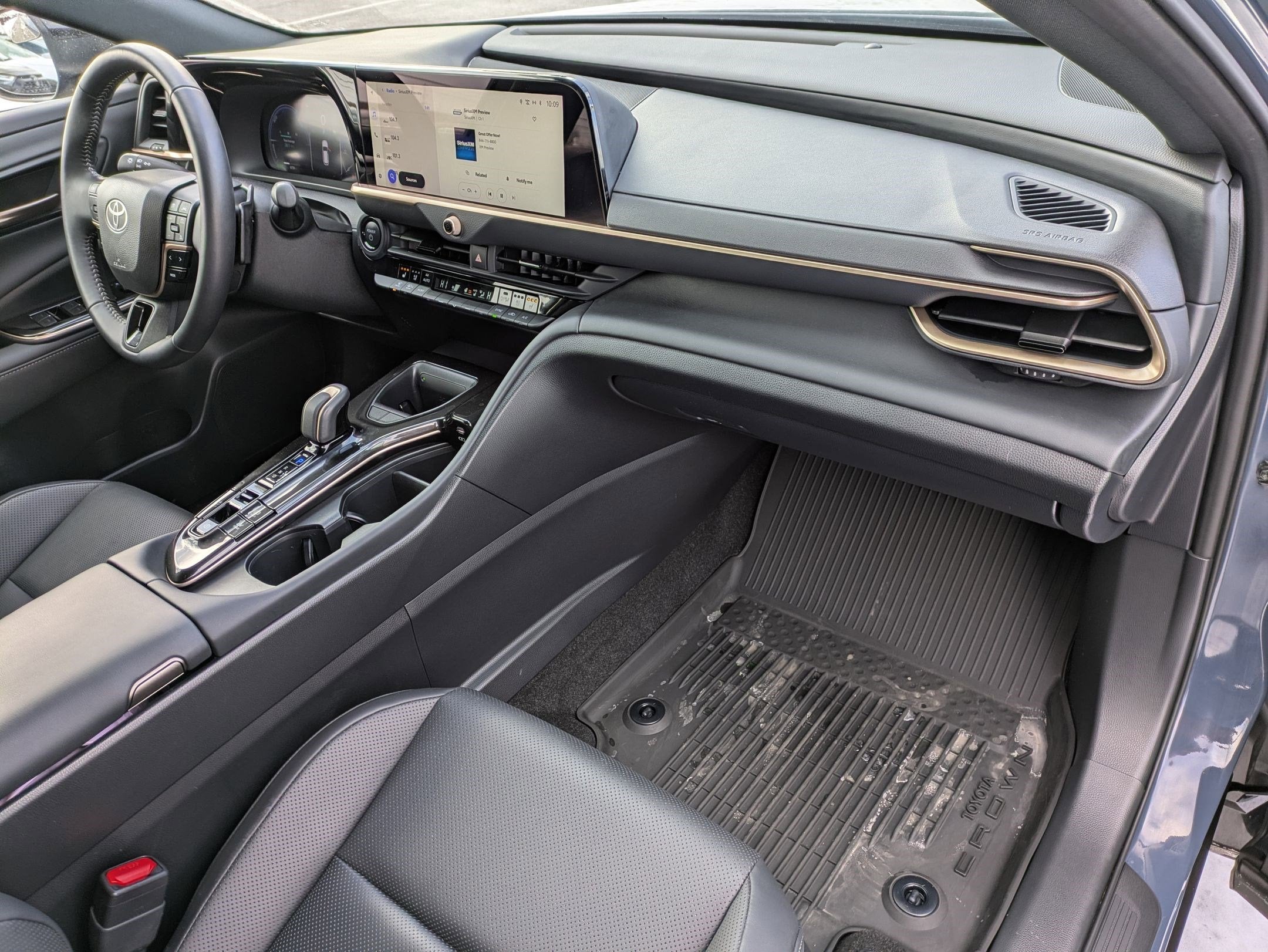 2025 Toyota Crown Signia XLE