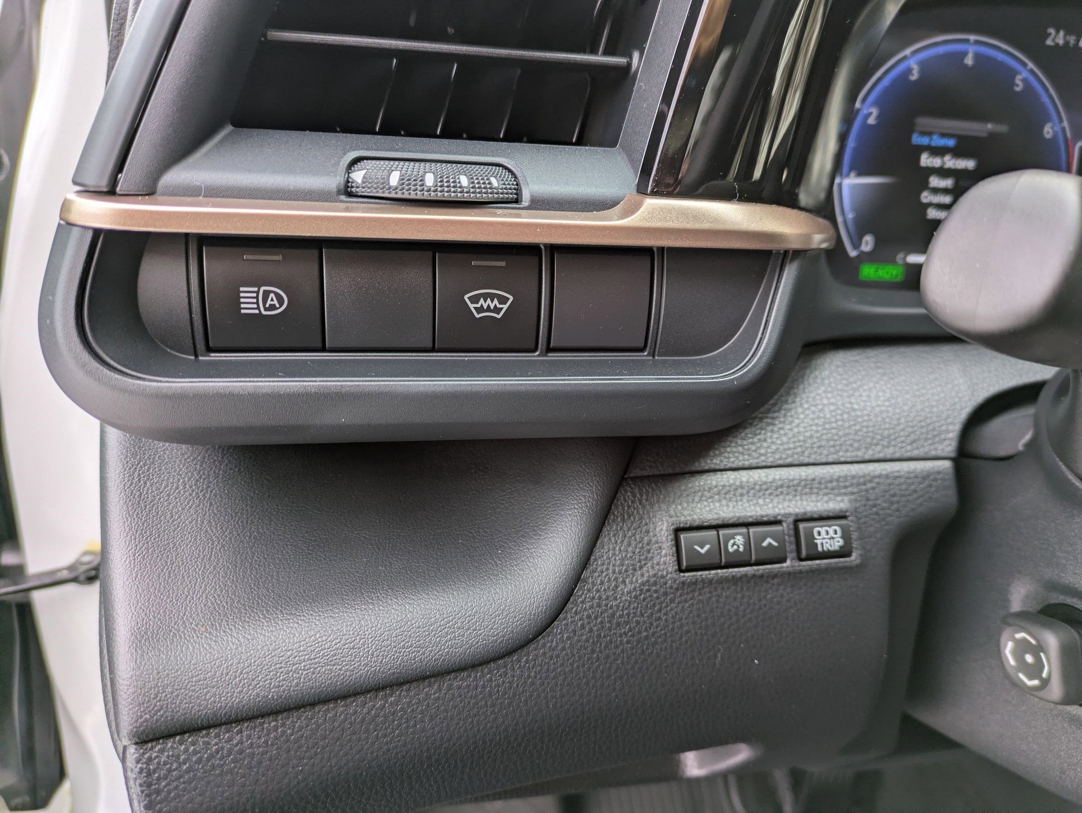 2025 Toyota Crown Platinum