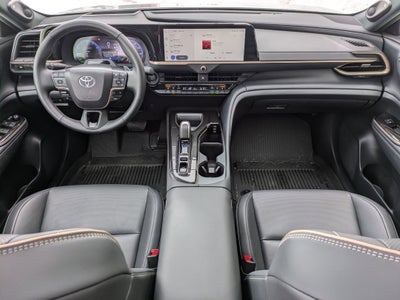 2025 Toyota Crown Platinum