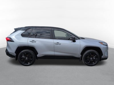 2022 Toyota RAV4 Hybrid XSE w/ Technology & Cold Weather Pkg