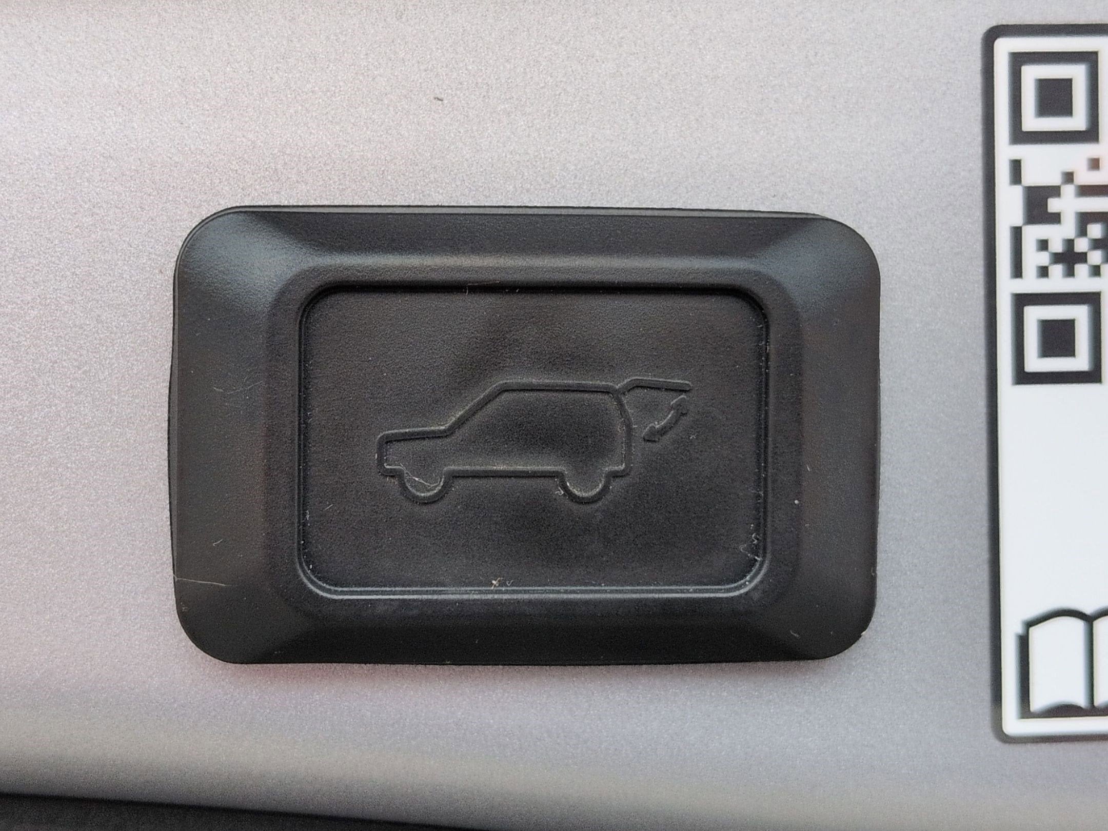 2022 Toyota RAV4 Hybrid XSE w/ Technology & Cold Weather Pkg