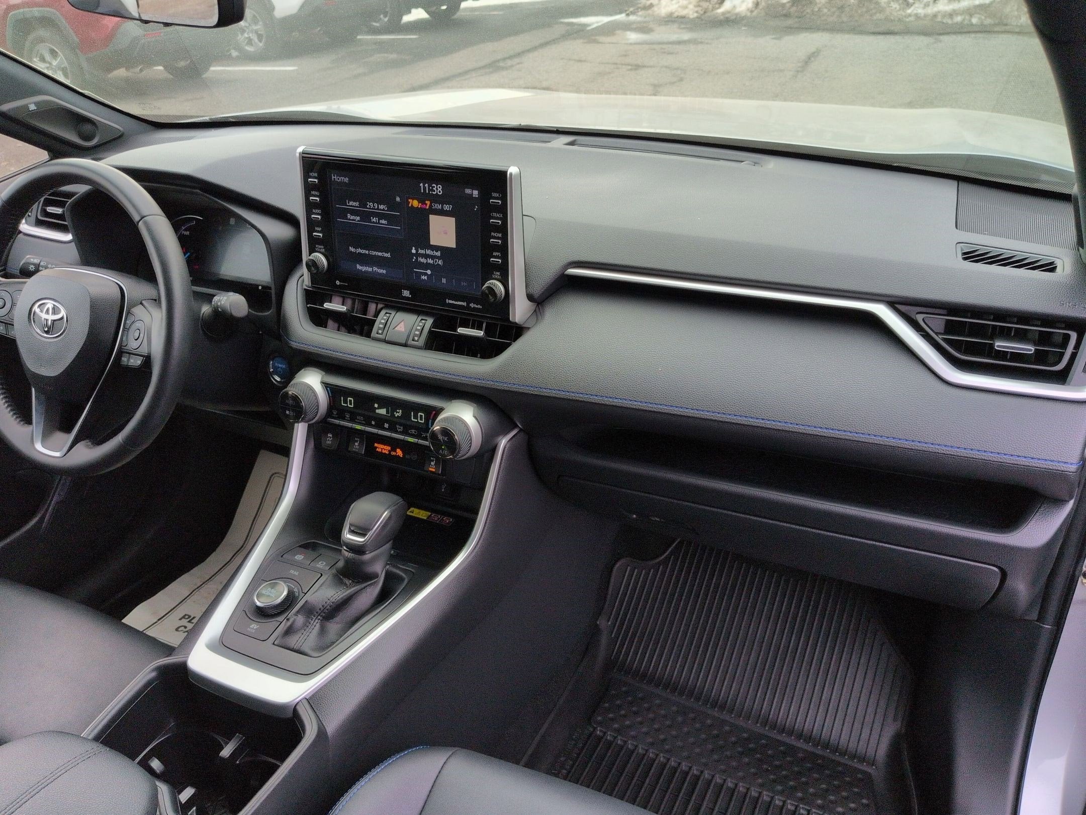 2022 Toyota RAV4 Hybrid XSE w/ Technology & Cold Weather Pkg