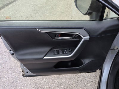 2022 Toyota RAV4 Hybrid XSE w/ Technology & Cold Weather Pkg