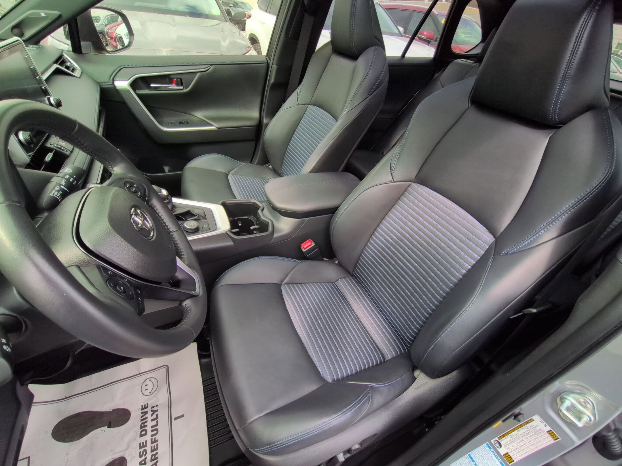 2022 Toyota RAV4 Hybrid XSE w/ Technology & Cold Weather Pkg