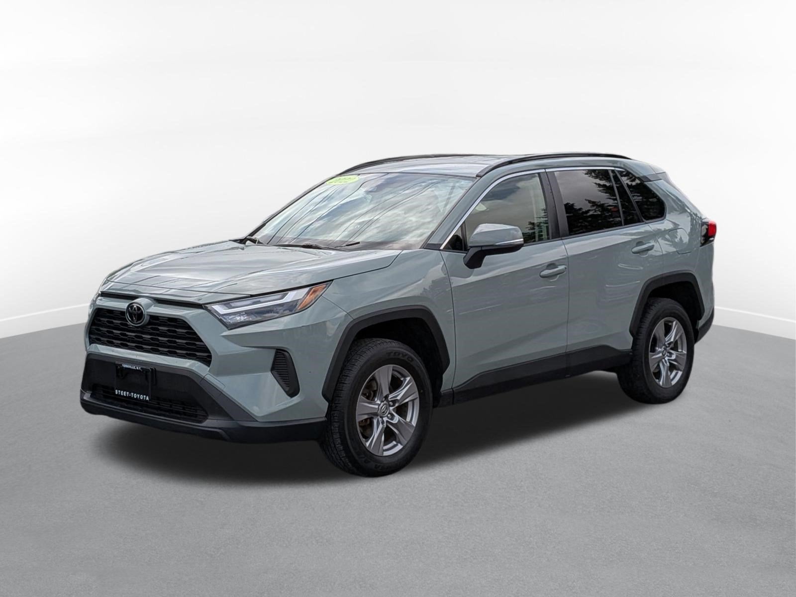 2022 Toyota RAV4 XLE
