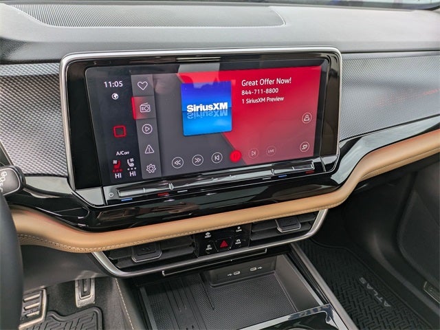 2025 Volkswagen Atlas Cross Sport 2.0T SEL R-Line Black