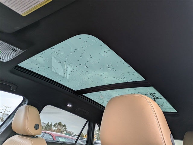 2025 Volkswagen Atlas Cross Sport 2.0T SEL R-Line Black