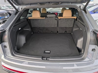 2025 Volkswagen Atlas Cross Sport 2.0T SEL R-Line Black