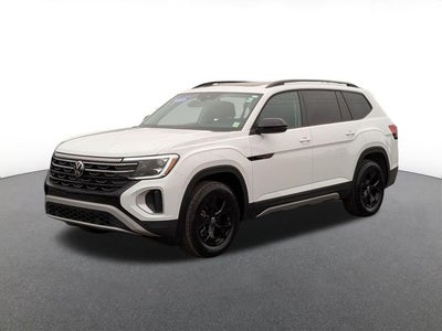 2025 Volkswagen Atlas 2.0T Peak Edition