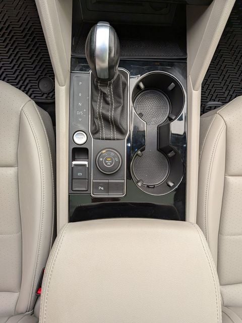 2023 Volkswagen Atlas 2.0T SE w/Technology