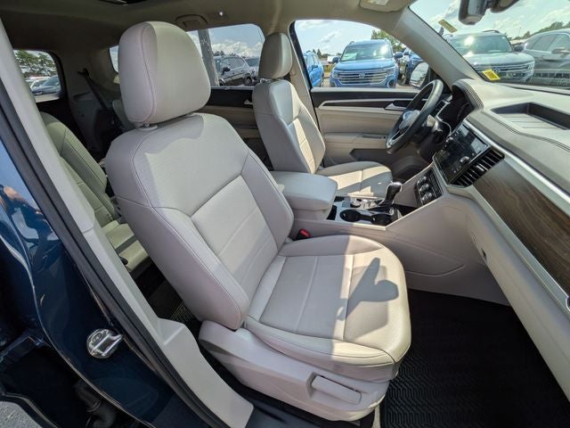2022 Volkswagen Atlas 3.6L V6 SE w/Technology