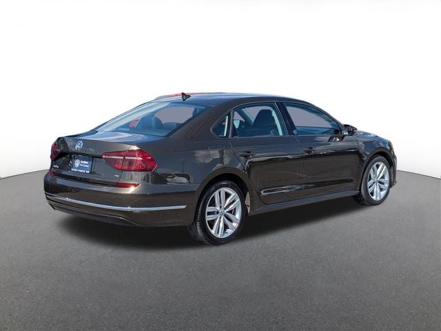 2019 Volkswagen Passat 2.0T Wolfsburg