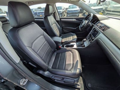 2019 Volkswagen Passat 2.0T Wolfsburg