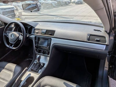 2019 Volkswagen Passat 2.0T Wolfsburg