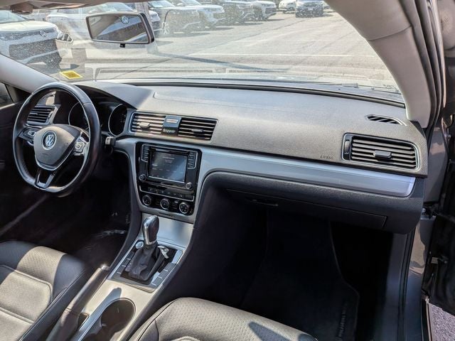2019 Volkswagen Passat 2.0T Wolfsburg