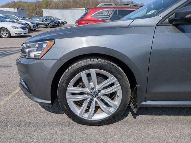 2019 Volkswagen Passat 2.0T Wolfsburg