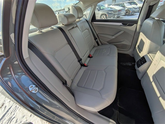 2019 Volkswagen Passat 2.0T Wolfsburg