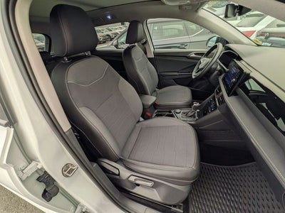 2025 Volkswagen Taos 1.5T SE Black