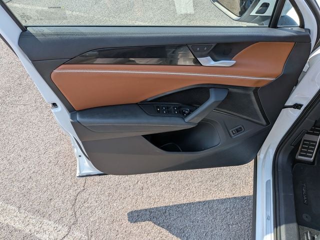 2025 Volkswagen Tiguan 2.0T SEL R-Line