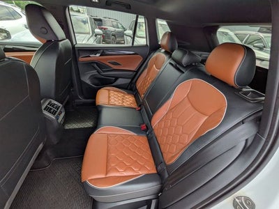 2025 Volkswagen Tiguan 2.0T SEL R-Line