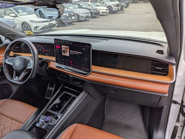 2025 Volkswagen Tiguan 2.0T SEL R-Line