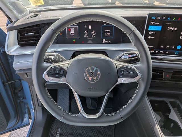 2025 Volkswagen Tiguan 2.0T SE