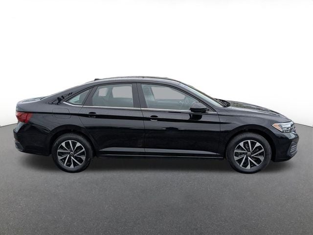 3VW5M7BU1RM034720
