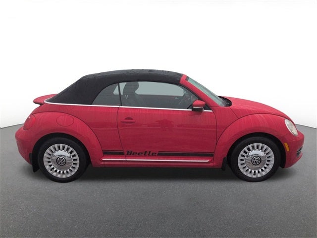 Used 2013 Volkswagen Beetle 2.5 with VIN 3VW5P7AT8DM820796 for sale in Yorkville, NY
