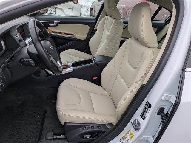 2018 Volvo S60 Inscription T5 Platinum