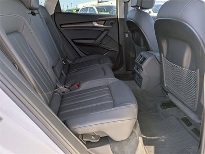 2024 Audi Q5 40 Premium quattro