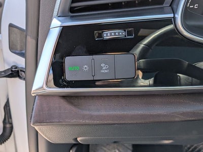 2022 Audi Q8 55 Premium Plus quattro