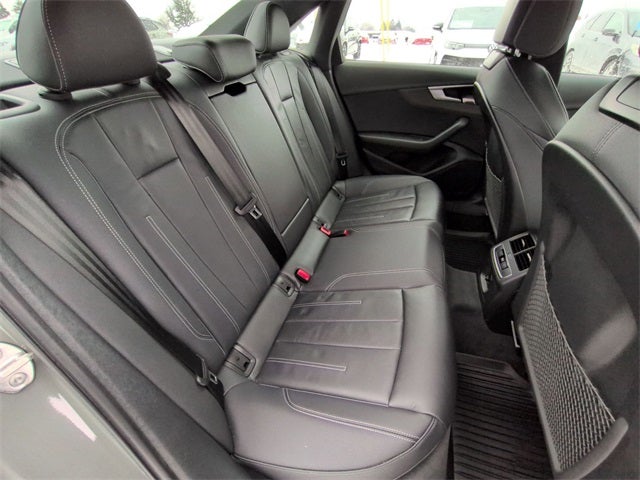 2023 Audi A4 45 S line Premium quattro