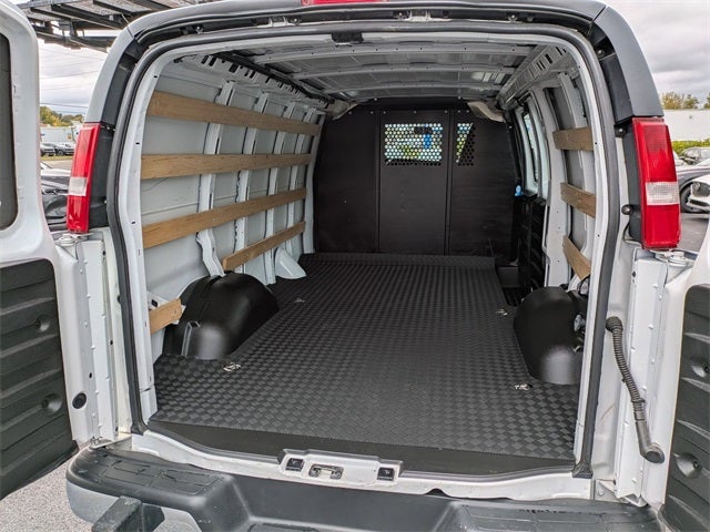 2024 Chevrolet Express 2500 Work Van Cargo