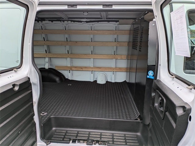 2024 Chevrolet Express 2500 Work Van Cargo