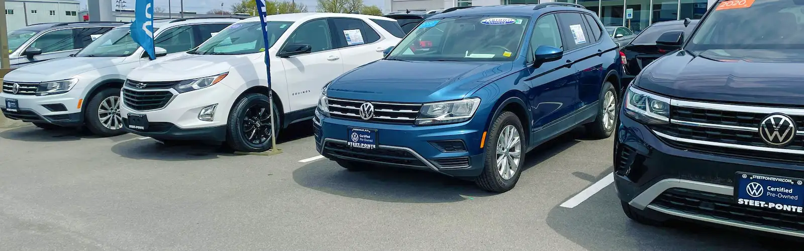 Steet Ponte Volkswagen Dealership Exterior