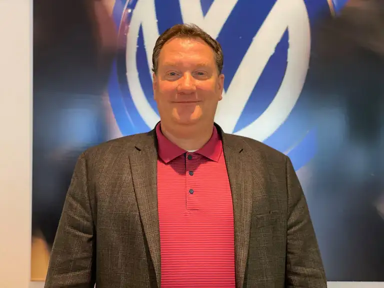 Steet Ponte Volkswagen Employee